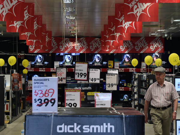 09.Dick Smith expected to be pulled apart